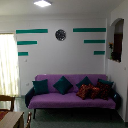 Hanifa Apartmani Ровінь Екстер'єр фото